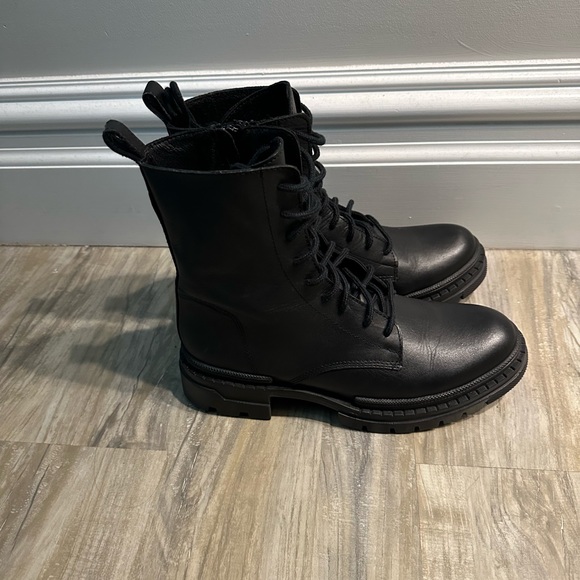 Steve Madden Jamisyn Combat Boot - Picture 12 of 16